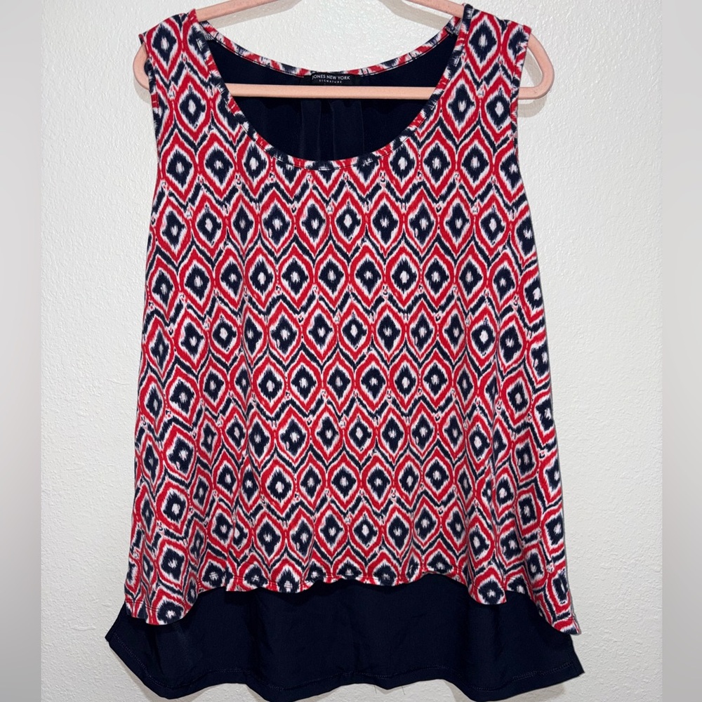 Jones New York Red and Navy Geometric Tank Top